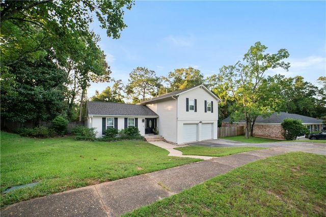 409 Firestone Drive E, Mobile, AL 36609
