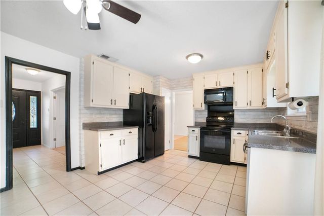 409 Firestone Drive E, Mobile, AL 36609