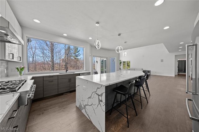 2504 Ginger Wren Road, Pepper Pike, OH 44124