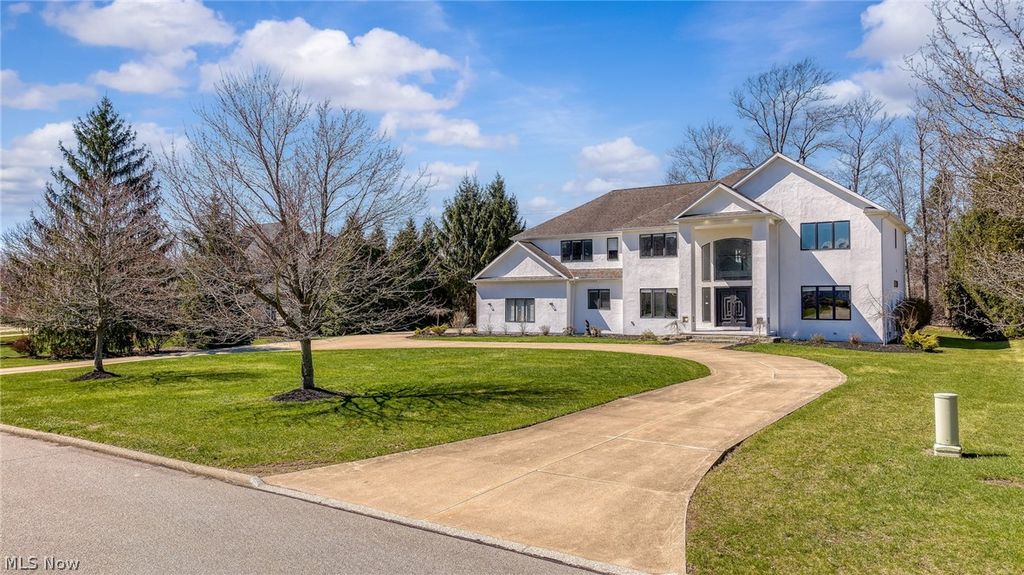 2504 Ginger Wren Road, Pepper Pike, OH 44124