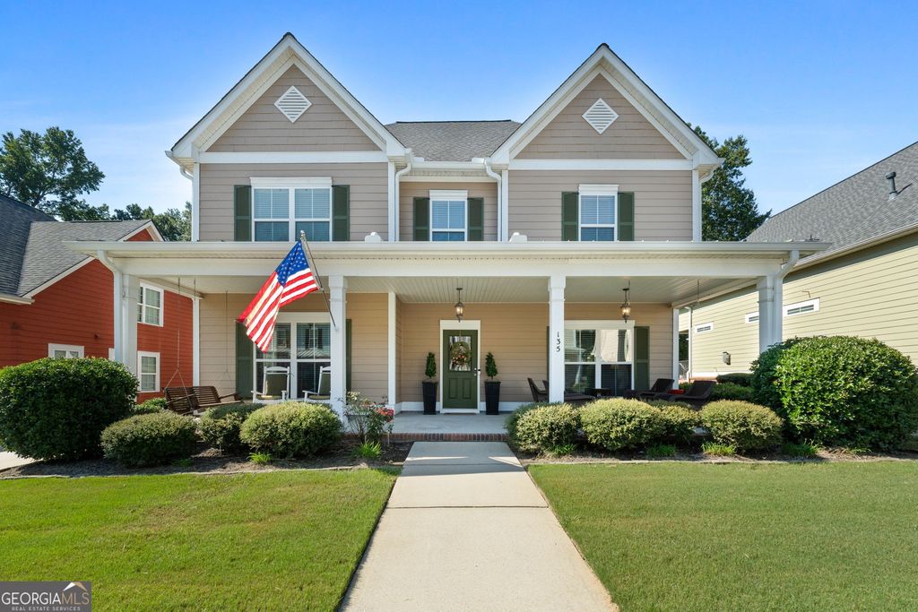 135 Rabbits Run, Fayetteville, GA 30214