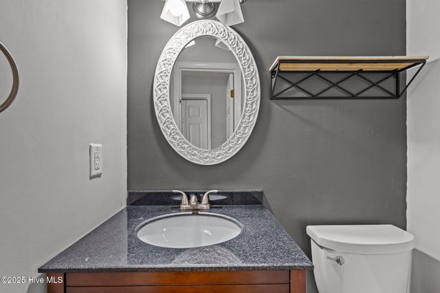 215 Canterbury Road, Southern Pines, NC 28387