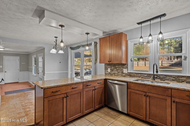 215 Canterbury Road, Southern Pines, NC 28387