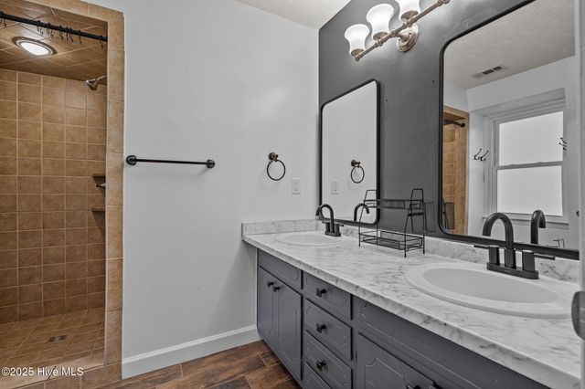 215 Canterbury Road, Southern Pines, NC 28387