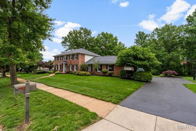 2416 Powders Mill Drive, Wildwood, MO 63005