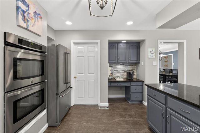 2416 Powders Mill Drive, Wildwood, MO 63005