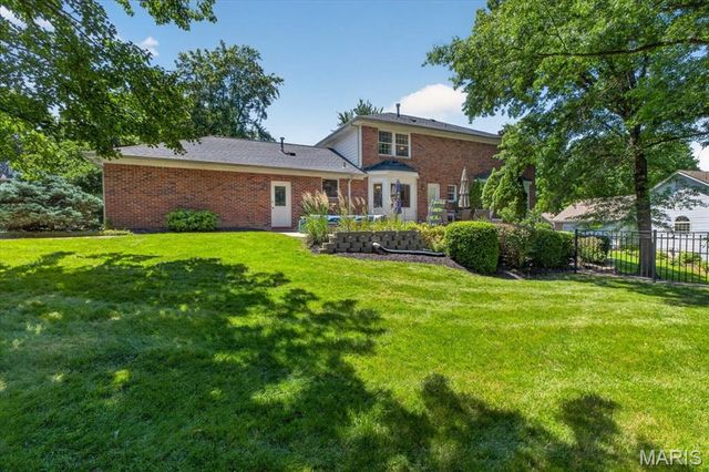 2416 Powders Mill Drive, Wildwood, MO 63005