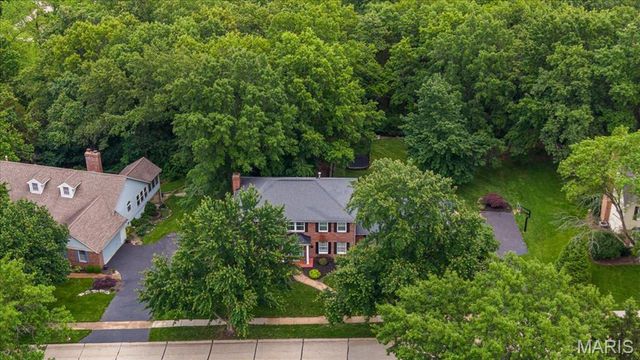 2416 Powders Mill Drive, Wildwood, MO 63005