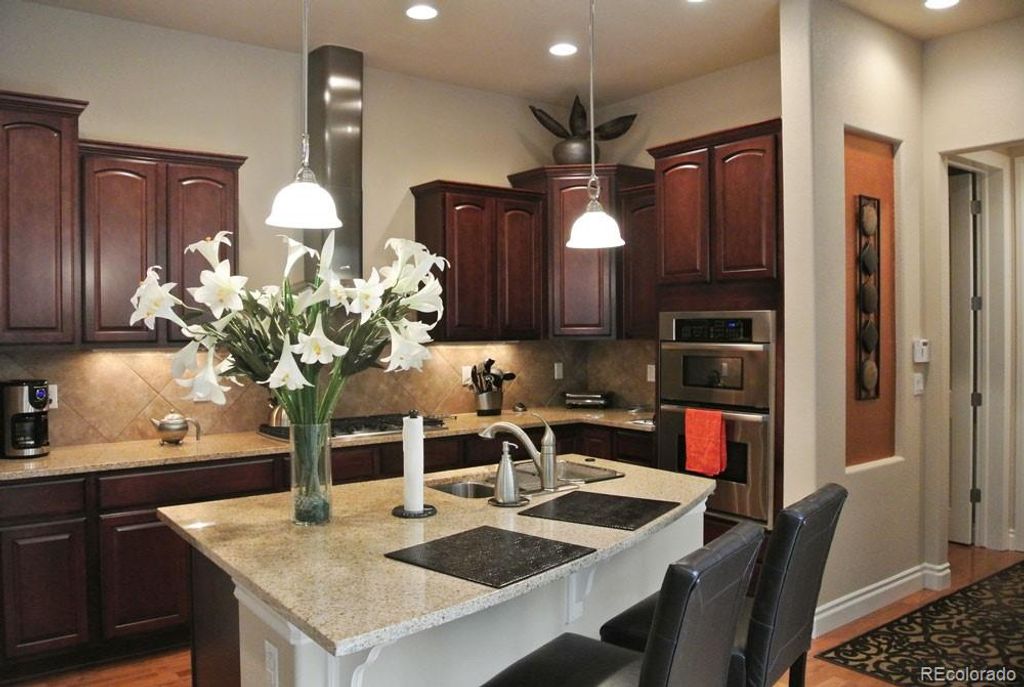 Image 5 of property listing at 9251 Grafton Drive, Lone Tree, CO 80124