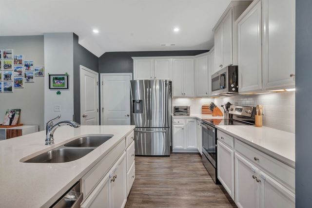 1436 CARDEROCK SPRINGS DRIVE, Gallatin, TN 37066