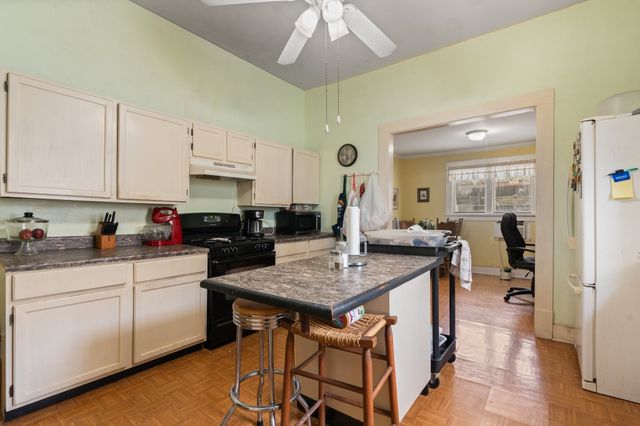 407 N Wilhite Street, Cleburne, TX 76031