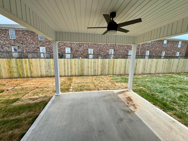 112 Bow Bridge Drive, Berea, KY 40403