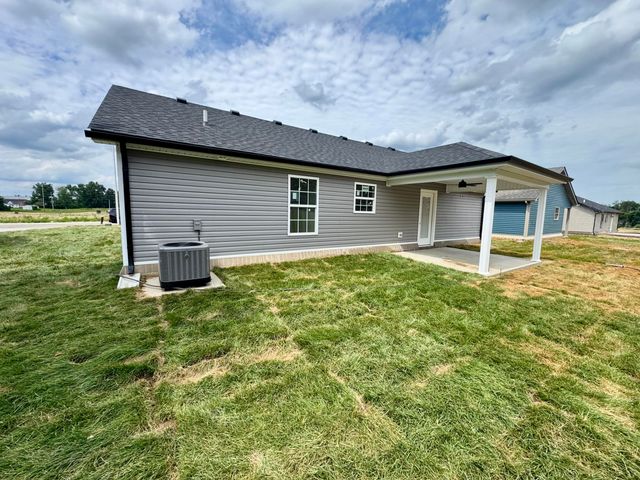 112 Bow Bridge Drive, Berea, KY 40403