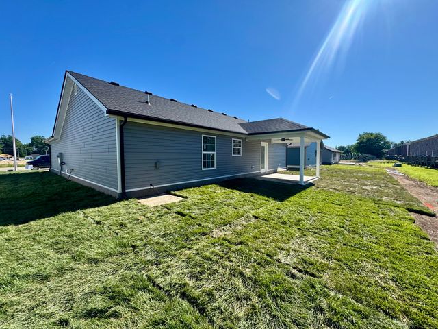 112 Bow Bridge Drive, Berea, KY 40403