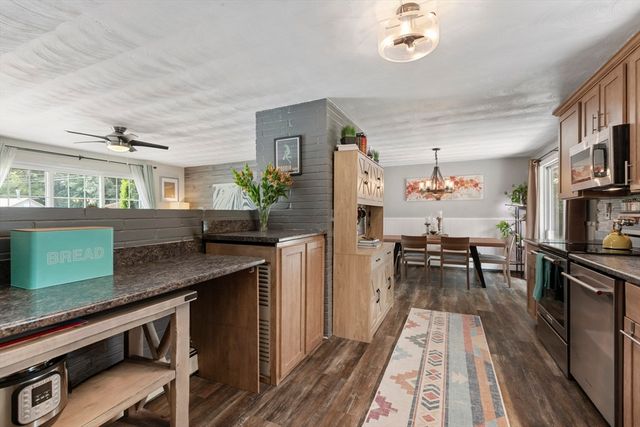 15 Michael Rd, Framingham, MA 01701