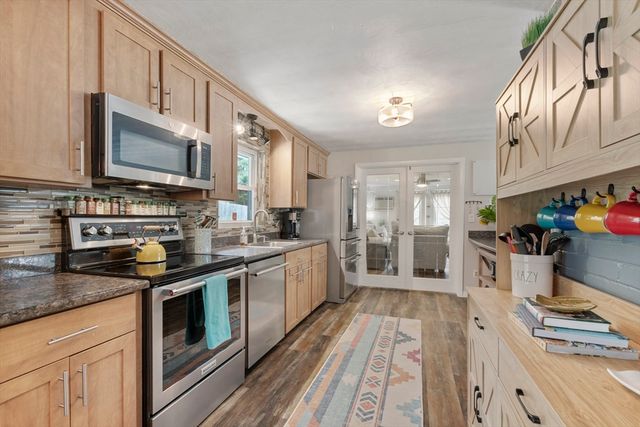 15 Michael Rd, Framingham, MA 01701