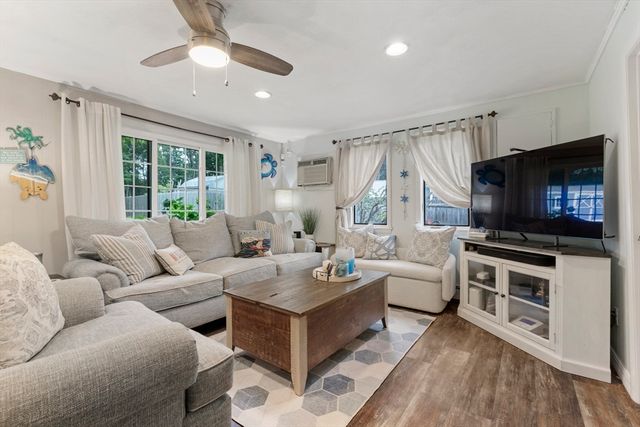 15 Michael Rd, Framingham, MA 01701