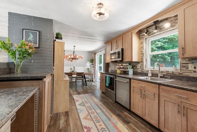 15 Michael Rd, Framingham, MA 01701