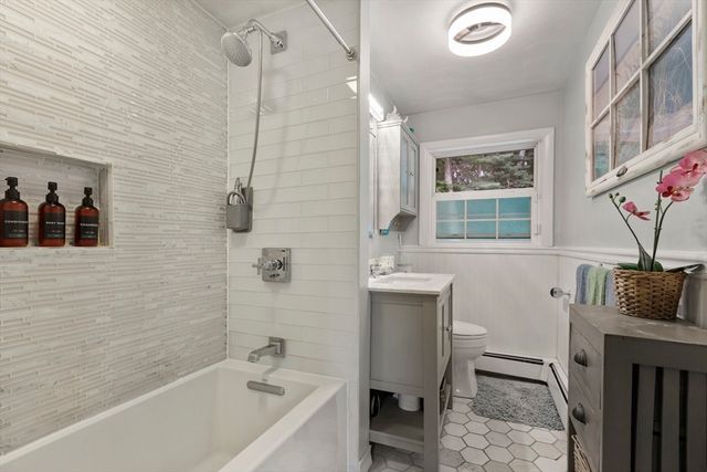 15 Michael Rd, Framingham, MA 01701