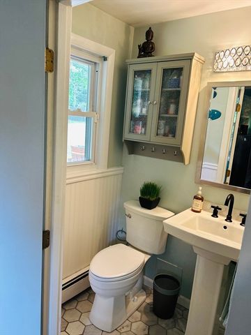 15 Michael Rd, Framingham, MA 01701