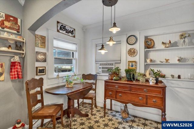 817 Main St, Lyons, OR 97358