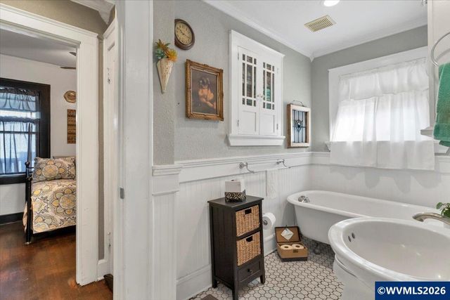 817 Main St, Lyons, OR 97358