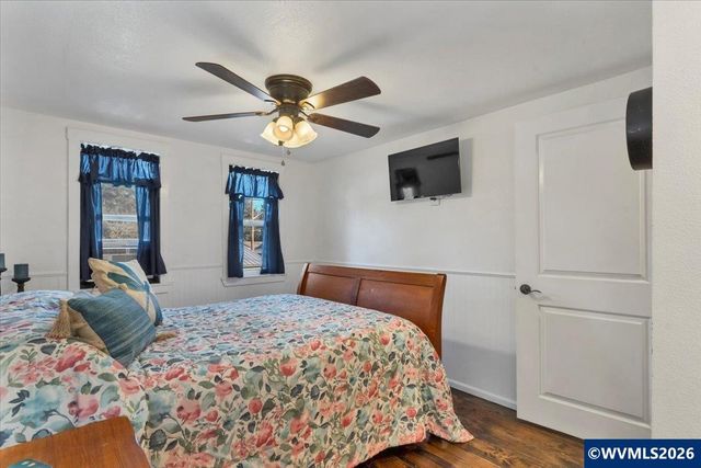 817 Main St, Lyons, OR 97358