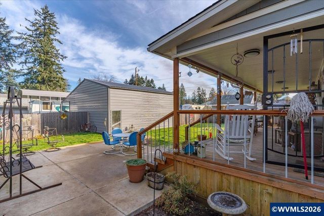 817 Main St, Lyons, OR 97358