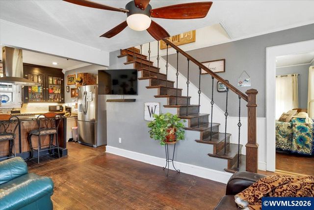 817 Main St, Lyons, OR 97358