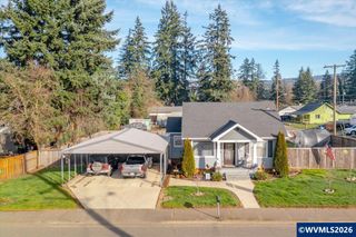 817 Main St, Lyons, OR 97358