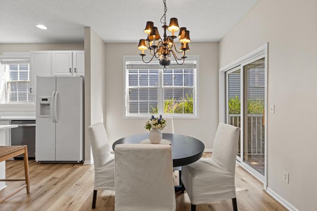 15734 Porchlight Lane, Eden Prairie, MN 55347