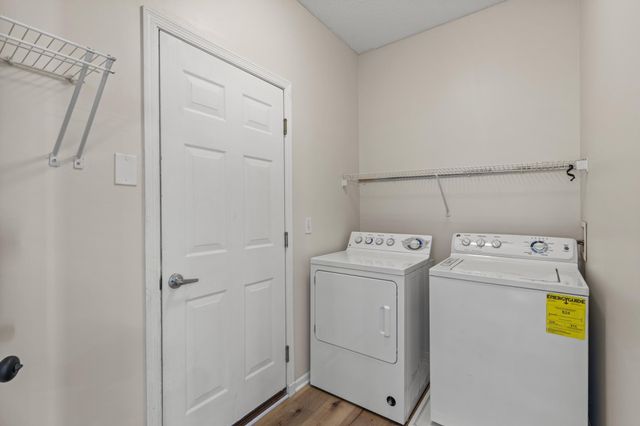 15734 Porchlight Lane, Eden Prairie, MN 55347