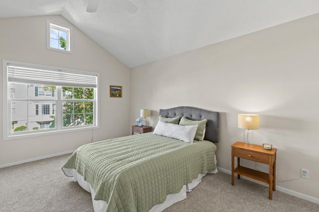 15734 Porchlight Lane, Eden Prairie, MN 55347