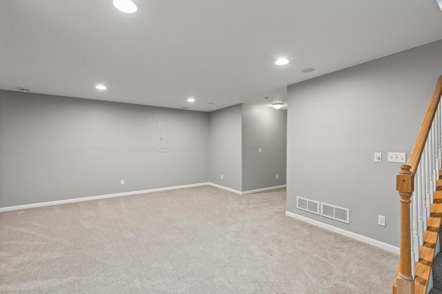 15734 Porchlight Lane, Eden Prairie, MN 55347