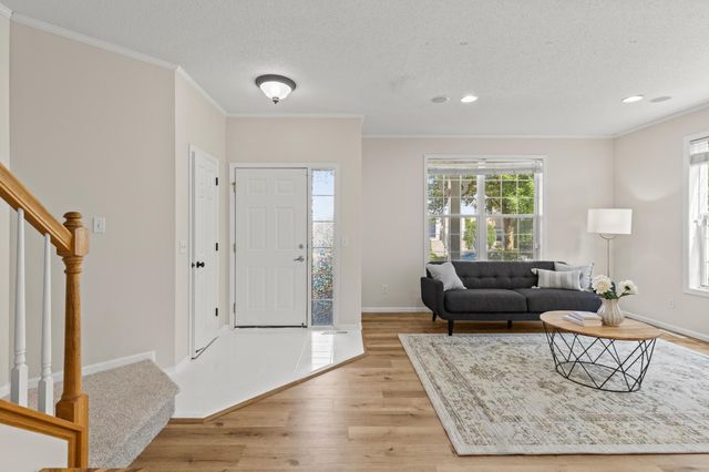 15734 Porchlight Lane, Eden Prairie, MN 55347