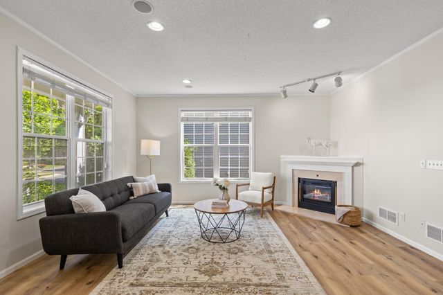 15734 Porchlight Lane, Eden Prairie, MN 55347