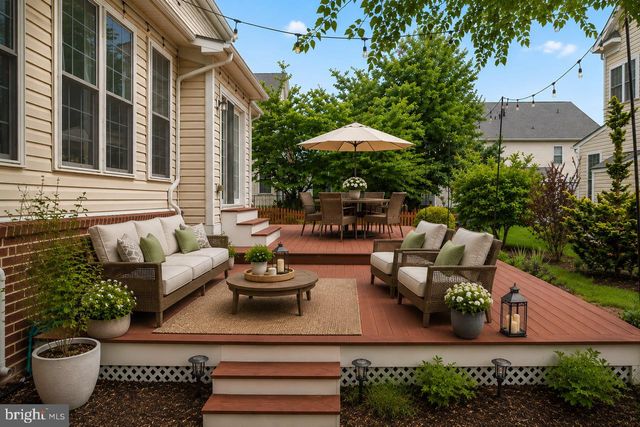 42511 MERIDIAN HILL DR, Brambleton, VA 20148
