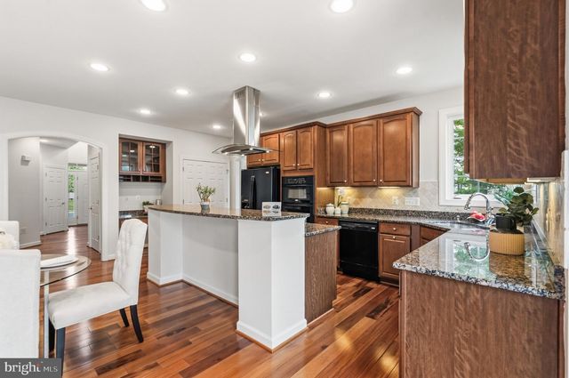 42511 MERIDIAN HILL DR, Brambleton, VA 20148