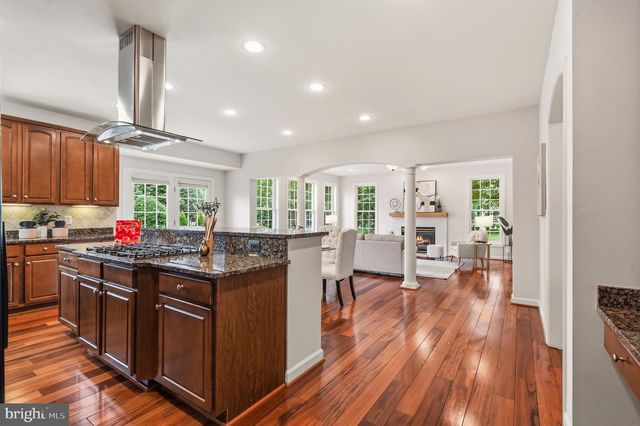 42511 MERIDIAN HILL DR, Brambleton, VA 20148