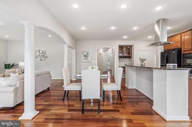 42511 MERIDIAN HILL DR, Brambleton, VA 20148