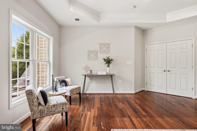 42511 MERIDIAN HILL DR, Brambleton, VA 20148