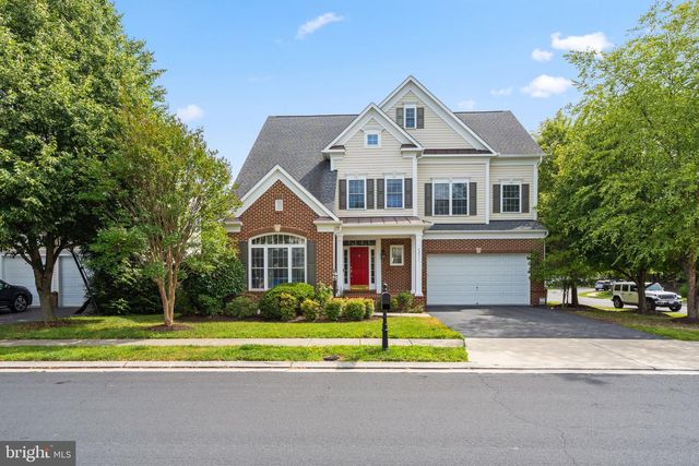 42511 MERIDIAN HILL DR, Brambleton, VA 20148