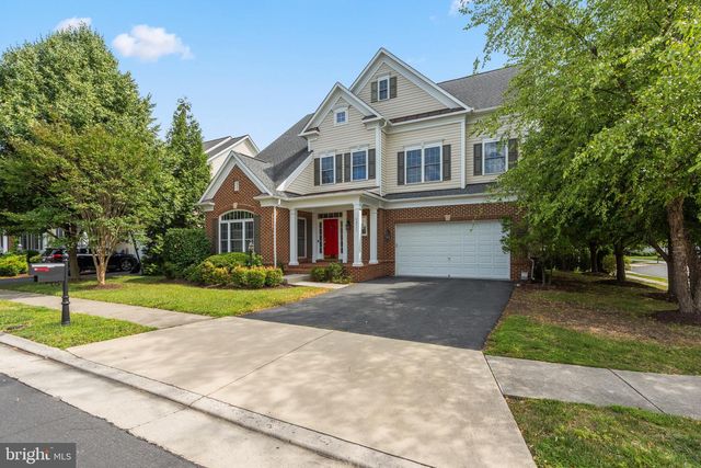 42511 MERIDIAN HILL DR, Brambleton, VA 20148