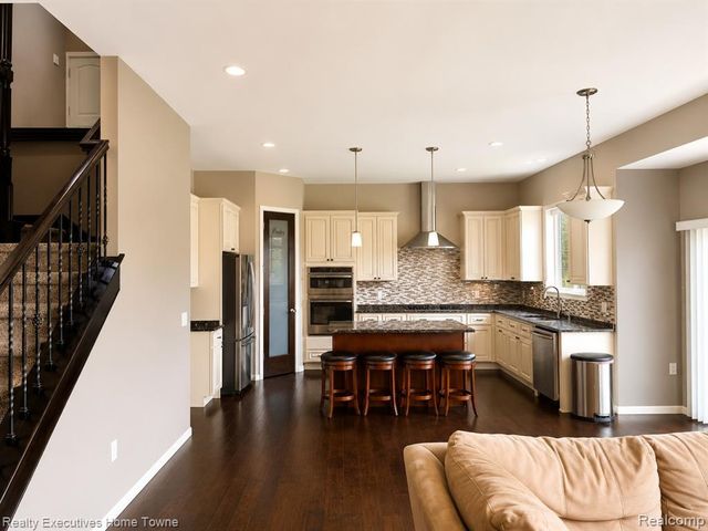 20835 S Miles Street, Clinton Township, MI 48036