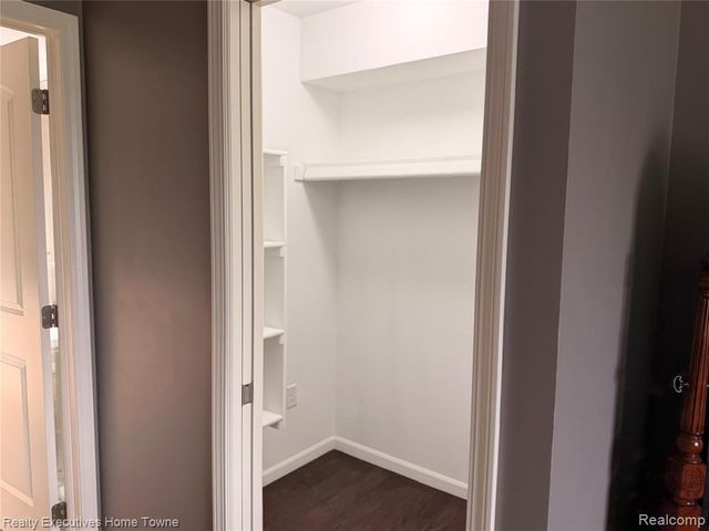 20835 S Miles Street, Clinton Township, MI 48036