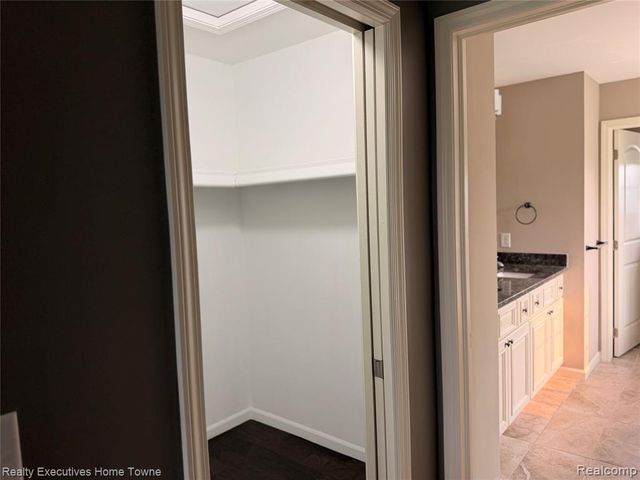 20835 S Miles Street, Clinton Township, MI 48036