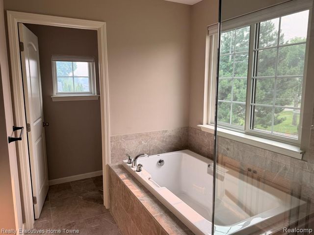 20835 S Miles Street, Clinton Township, MI 48036