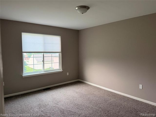 20835 S Miles Street, Clinton Township, MI 48036