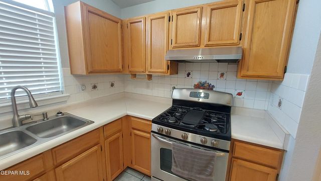 12124 FRED CARTER Drive, El Paso, TX 79936