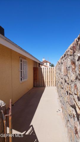 12124 FRED CARTER Drive, El Paso, TX 79936